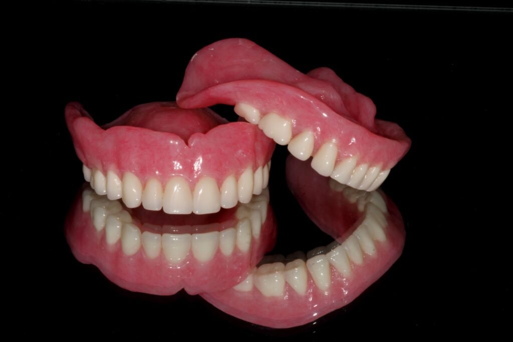 Natural-looking complete dentures for full mouth restoration